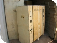 Packing crates